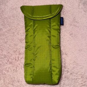 BAGGU PUFFY GLASSES SLEEVE